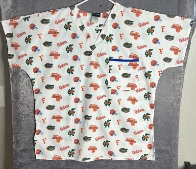 Scrub Dudz Florida Gators Scrub Top Pocket Football Basketball Size Medium - Image 1 of 4