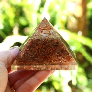 Roter Goldstein Orgon Pyramide 75mm EMF & 5G Schutz Positive Orgonit Energie - Bild 1 von 9