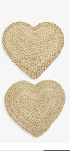 Juego de 2 manteles individuales modernos de yute en forma de corazón Pier 1 Importaciones NUEVOS SIN ETIQUETAS 💗174 - Imagen 1 de 1