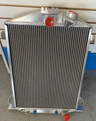 Radiador de aluminio Ford 1932 dos filas de una pulgada Foto 1 de 4