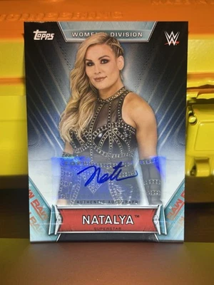 Topps WWE 2019 Women's Division Black 5/5 Natalya #A-NT Auto Foto 1 de 4