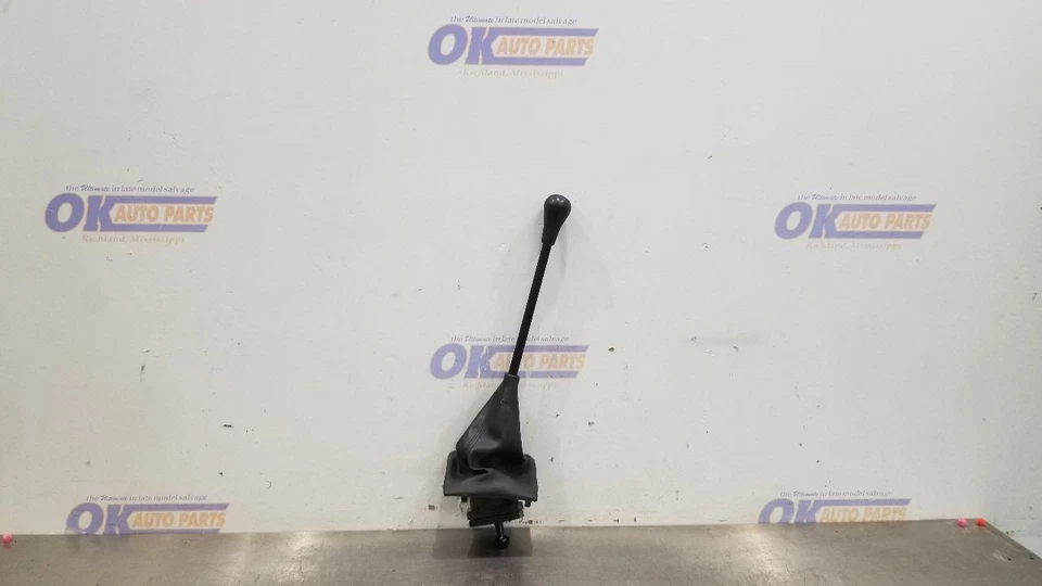 03 DODGE RAM 3500 MANUAL TRANSMISSION SHIFTER ASSEMBLY - Image 1 of 4