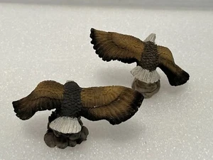 Pair of Small Eagle Figurines Made of Resin - Picture 1 of 6