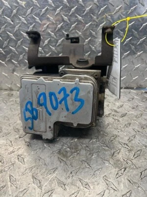 1999-2002 Chevrolet Silverado 1500 ABS Anti Lock Brake Actuator Pump OEM - Image 1 of 3