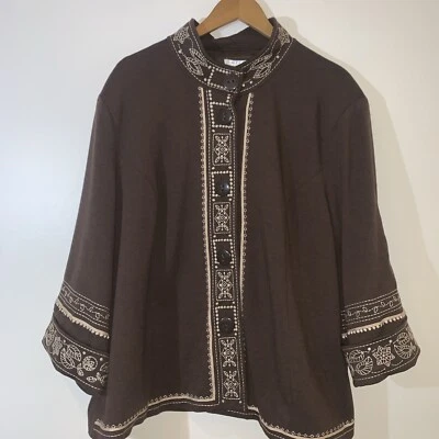 Jaqueta feminina Tweeds 2X malha marrom bordada  - Imagem 1 de 4