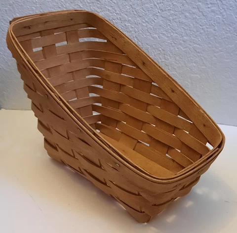 LONGABERGER VEGETABLE BASKET SLANTED 1987 WITHOUT LINER OR HANDLES Cover