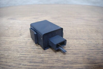 Honda VT700C 1984 sombra intermitente indicador relé Foto 1 de 4