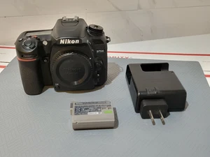 NIKON D7500 20.9MP DSLR CAMERA BODY 12000 CLICKS
