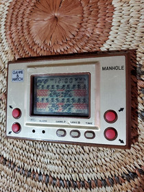 Nintendo Game & Watch Manhole MH-06 1981 Retro Console Wide Screen from Japan