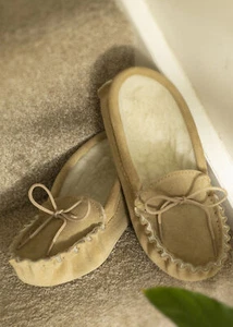 Men's Suede Moccasin Slippers Mens Moccasins Suede Outer Wool Lined House Shoes - Picture 1 of 12