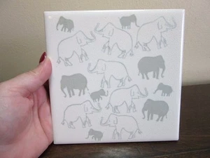 MOSAIC ceramic 6 x 6 tile. White & gray elephants - Picture 1 of 6