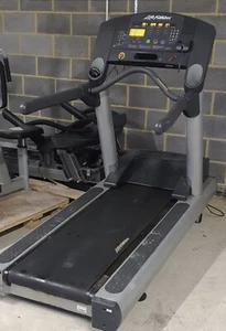 Cleaned/Serviced LIFEFITNESS 95Ti INTEGRITY Treadmill, Commercial Gym Equipment - Picture 1 of 1