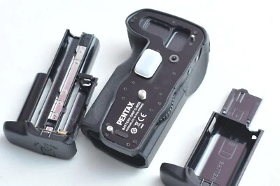 Pentax OEM BG-5 Battery Grip for K-3 D-BG5 - Image 1 of 2
