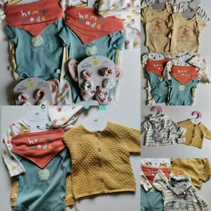 Trajes de algodón orgánico para bebé, Primark. nuevo con etiquetas, recién nacido-6 meses, varios gemelos - Imagen 1 de 39