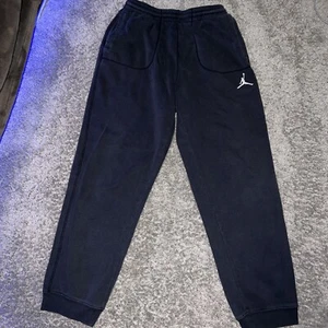 Jordan Sweatpants Black XL Kids 13-15yrs old - Picture 1 of 2