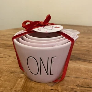Rae Dunn Measuring Cups VALENTINE PINK Heart Cutout 2023 New Release Set of 4 - Picture 1 of 4