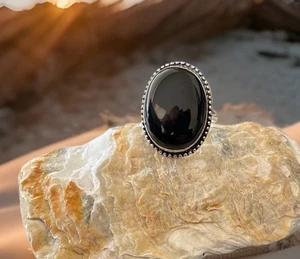 Size 11 Black Onyx Handcrafted Gemstone Ring -Silver 925 plated  - New ! - Bild 1 von 3