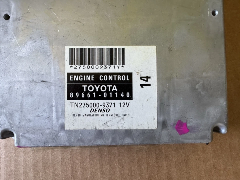 2004-05 Toyota Matrix Engine Control Unit PCM ECM ECU 89661-01140 Module  - Image 1 of 1