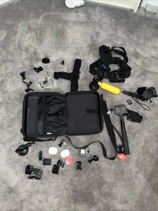 Go Pro Hero 5 And Accessories - Picture 1 of 4
