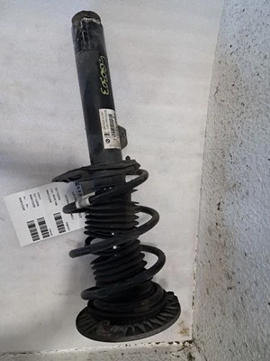 Puntal lado del conductor Lh 2014 320i Sku#4123258 Foto 1 de 4