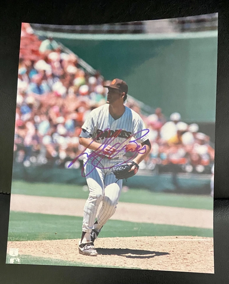 Foto autógrafa firmada por Andy Benes de los Padres de San Diego 8x10  Foto 1 de 1