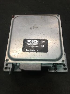 Unidad de módulo de control del motor Porsche 944 ECU ECM 2.5L 1983-1985 94461811101 (F3) Foto 1 de 3