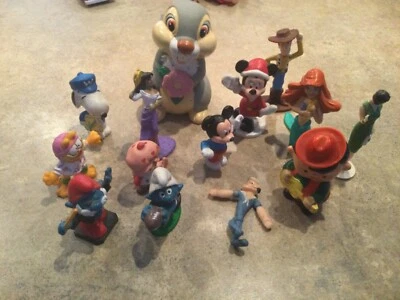 Schleich Smurfs , Disney, Garfield, Rubber figures - Popeye  Snoopy Lot of 13 - Image 1 of 4