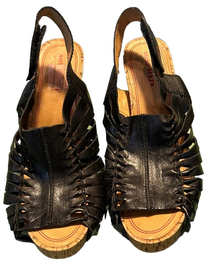 MISS SIXTY Sandalia Negra Tacón Bomba EE. UU. 9 UE 39.5 Boho Hippie Club Dance Core Foto 1 de 4