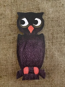 Sie wählen Vintage inspiriert große Augen graue Eule Halloween Karton Dekoration - Bild 1 von 3