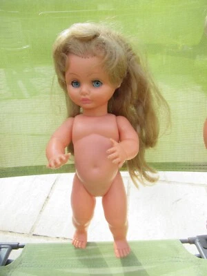 poupée Bella cheveux longs vintage - Photo 1/4