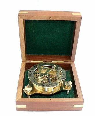 Brújula de reloj de sol náutico de latón West London con caja de madera - Comp de trabajo marino Foto 1 de 4