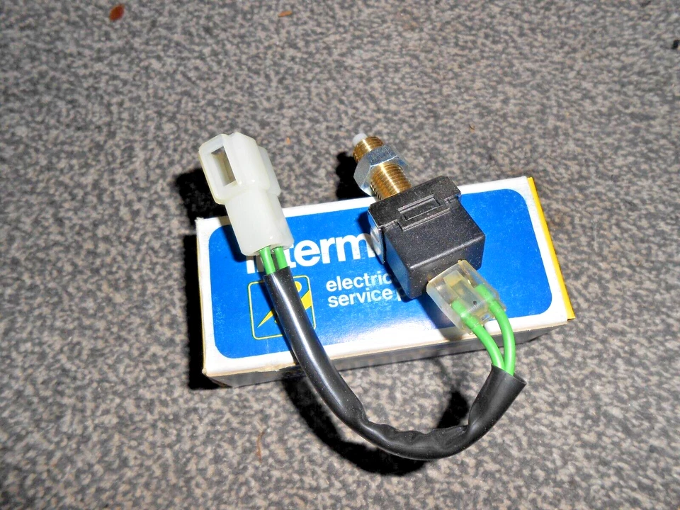 Выключатель стоп-сигнала подходит для TOYOTA COROLLA 1974-2000 - Изображение 1 из 1