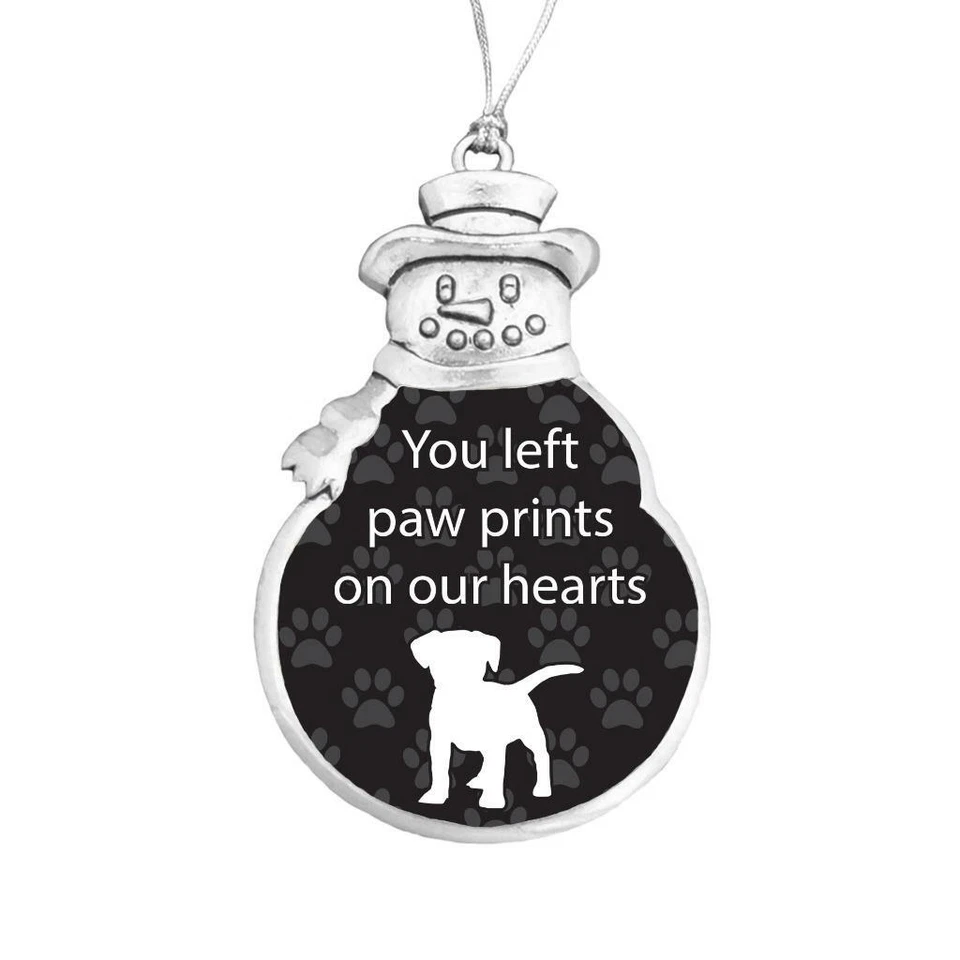 Impresiones de patas de perro que left en nuestros corazones mascota muñeco de nieve plateado adorno de Navidad 2024 Foto 1 de 1