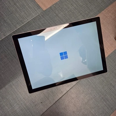 Microsoft Surface Pro 5 -  i5 8GB 256GB LTE Cellular Windows 11 Tablet EXCELLENT - Image 1 of 4