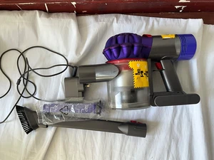 DYSON V 7  CORDLESS VACUUM CLEANER - Picture 1 of 10