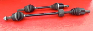 12 13 14 15 16 FIAT 500 2 PUERTAS 1.4L GASOLINA AUTOMÁTICO EJE DELANTERO CONJUNTO PAR AMBOS OEM - Imagen 1 de 5