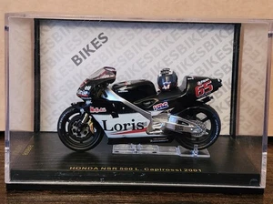 Ixo 1/24 Scale Motorcycle RAB008 Honda NSR 500 L. Capirossi 2001 - Picture 1 of 9