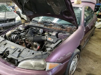 Driver Lower Control Arm Front Opt FE1 Fits 95-05 CAVALIER 1159220 - Image 1 of 4