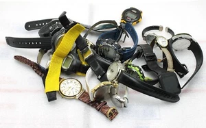 Lot Of 1.11 POUNDS OF Different WRISTWATCHES UNTESTED - Picture 1 of 6