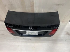 2010-15 MERCEDES BENZ TRUNK LID W/Camera E250D E300 E350 E400 E550 E63 Black OEM - Picture 1 of 8