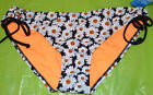 Women&#39;s Rue Bleu White Daisy Floral Bikini Swim Bottom Sizes S, M, L, XL