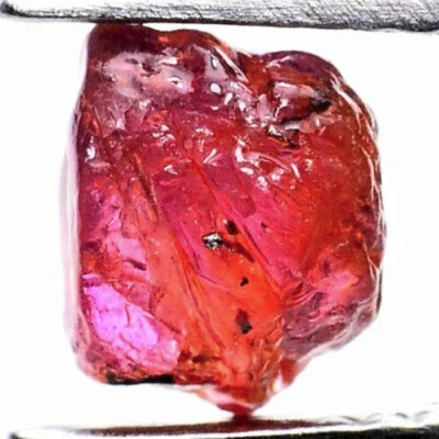 RUBY GEM MADAGASCAR ROUGH FACET SPECIMEN UNCUT GEMSTONE ROCK NATURAL RED 2 CT - Image 1 of 4