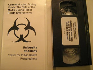 VHS Tape COMMUNICATION DURING CRISIS The Role of the Media [Y31b] - Picture 1 of 6