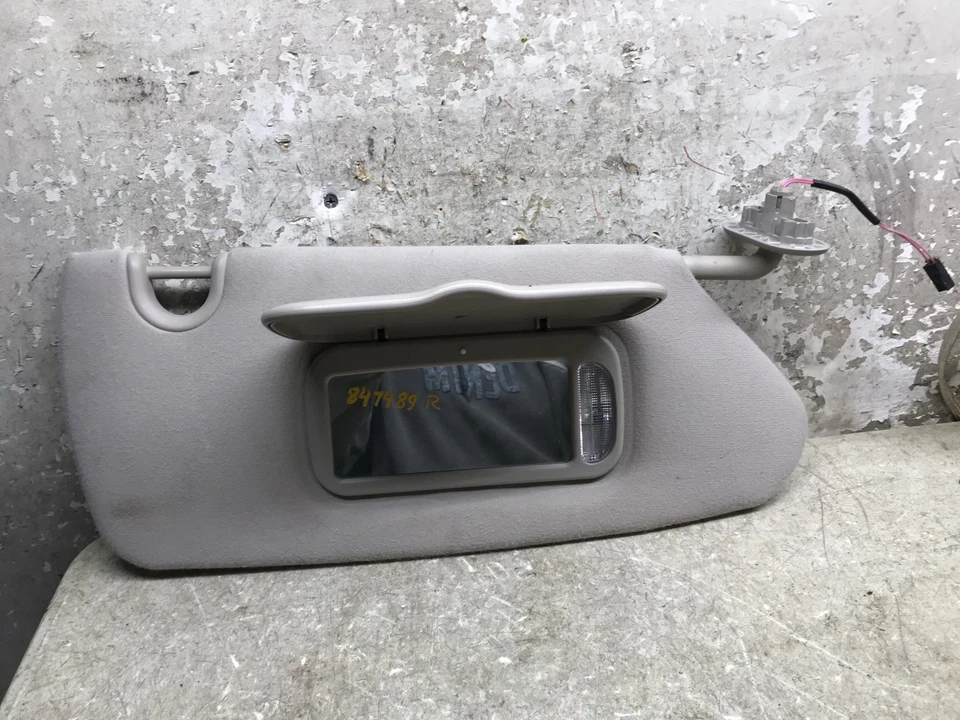 04 05 06 Parasol conductor izquierdo Chrysler Pacifica  Foto 1 de 2