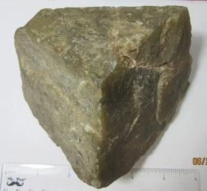 Minerale grezzo granato verde 5 1/2" 1430g da collezione GGRMC-5,5 - Foto 1 di 11