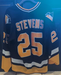 Vintage MASKA KEVIN STEVENS No. 25 PITTSBURGH PENGUINS (Mens Med) Hockey Jersey - Picture 1 of 24