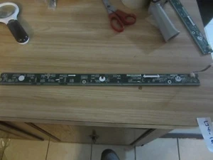 Samsung BN96-22105A Buffer Board LJ92-01868A LJ41-10167A for PN51E530A3F - Picture 1 of 2