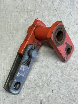 1995 CASE/Ingersoll 4020 4020PS Tractor 48” RM48 Deck Leveling Bell Crank - Image 1 of 3