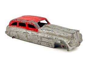 Original Vtg Red Tootsietoy JUMBO TORPEDO Streamline Sedan #1018 Metal RARE ASIS