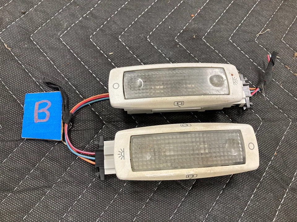 1999-2005 Volkswagen VW Jetta MK4 1540sj0 luz interna traseira superior Golf #2397M - Imagem 1 de 4